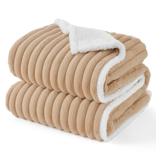 犬 毛布 ペット ブランケット 猫用毛布 防水 暖かい 柔らかく肌触り コーデュロイフリース 両面使用可能 家具保護 洗える 四季適用 犬用/猫用 (ブラウン, M) 1