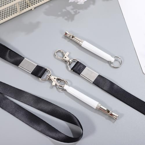 POPETPOP 犬訓練用ホイッスル 犬笛 2点セット 犬トレーニング いぬぶえ 無駄吠え防止 超音波犬笛 音階調節 軽量 ペット用品 プロ用 複数犬 障害犬トレーニング 高+低周波の組み合わせ命令 アウトドア 高齢者向け 簡単操作 効率的な呼び戻し 撮影用小物 中間 画像